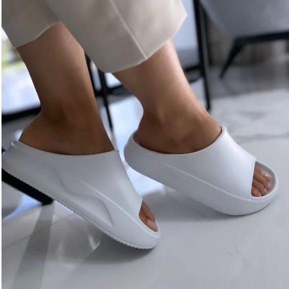 Sandália Aluá — liberdade nos pés, leveza no corpo