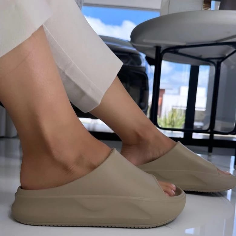 Sandália Aluá — liberdade nos pés, leveza no corpo