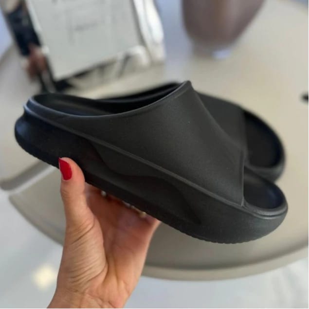 Sandália Aluá — liberdade nos pés, leveza no corpo